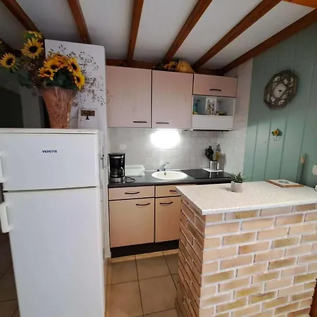 Maison Mitoyenne 3 Pieces Avec Terrasse, Jardin Cloture Et Parking - 6 Couchages A Marseillan - Fr-1-326-484 Ferienhaus *