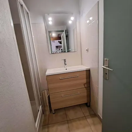 Maison Mitoyenne 3 Pieces Avec Terrasse, Jardin Cloture Et Parking - 6 Couchages A Marseillan - Fr-1-326-484 * Agde