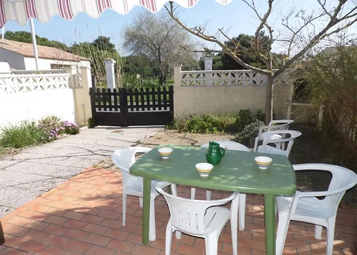 Maison Mitoyenne 3 Pieces Avec Terrasse, Jardin Cloture Et Parking - 6 Couchages A Marseillan - Fr-1-326-484 Agde